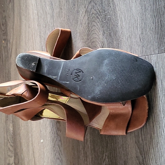 Brown leather Michael Kors wedges - Picture 2 of 3